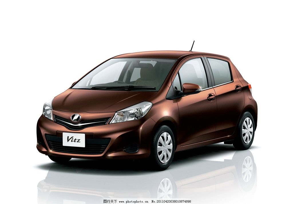 丰田Vitz图片