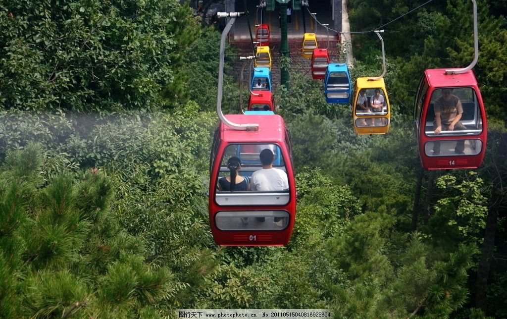10月29日记者从河南宝泉旅游区得悉为优化游客乘坐体会、保证项目安全高效运营宝泉崖天下地轨缆车项目将于2025年11月1日至30日做全面设备检修保护检修期间该项目暂停运营。其他区域及游乐项目正常敞开