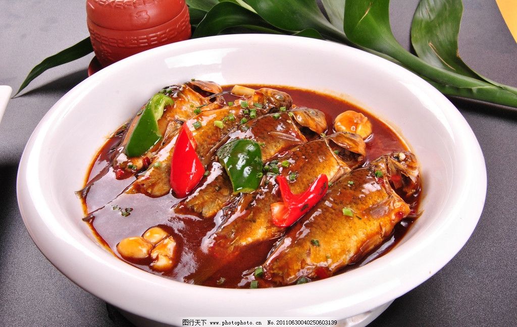 鲫鱼线条纹身手稿内容图片分享